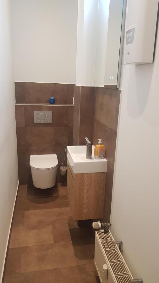 Rockys Ferienwohnung Mitte Markkleeberg Exterior foto