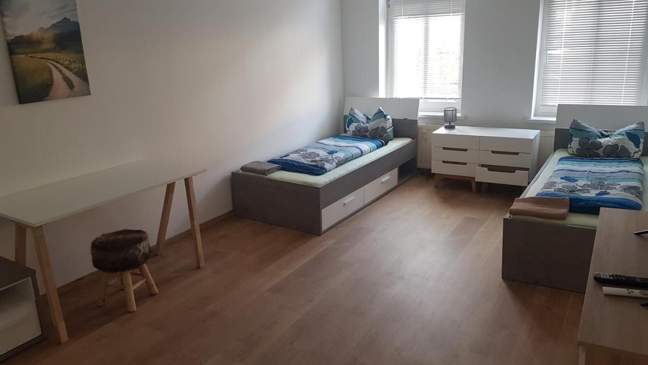 Rockys Ferienwohnung Mitte Markkleeberg Exterior foto